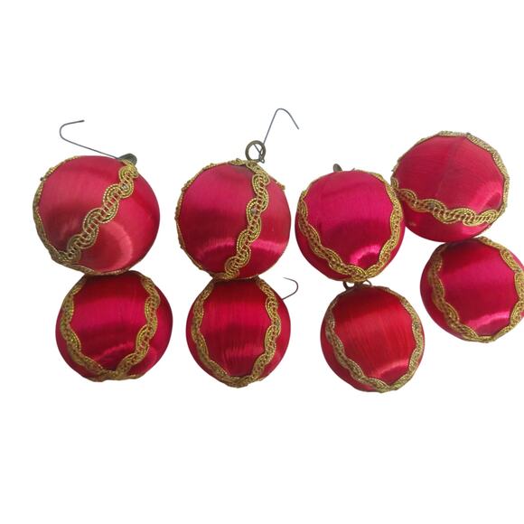 Vintage Spun Silk Red Gold 6" Ornaments Set of 8 READ - Picture 5 of 7